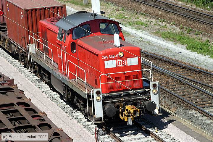 Deutsche Bahn - 294658-0
/ Bild: db2946580_bk0704300042.jpg