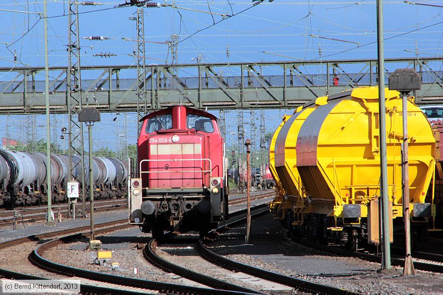 Deutsche Bahn - 294659-8
/ Bild: db2946598_bk1306210148.jpg