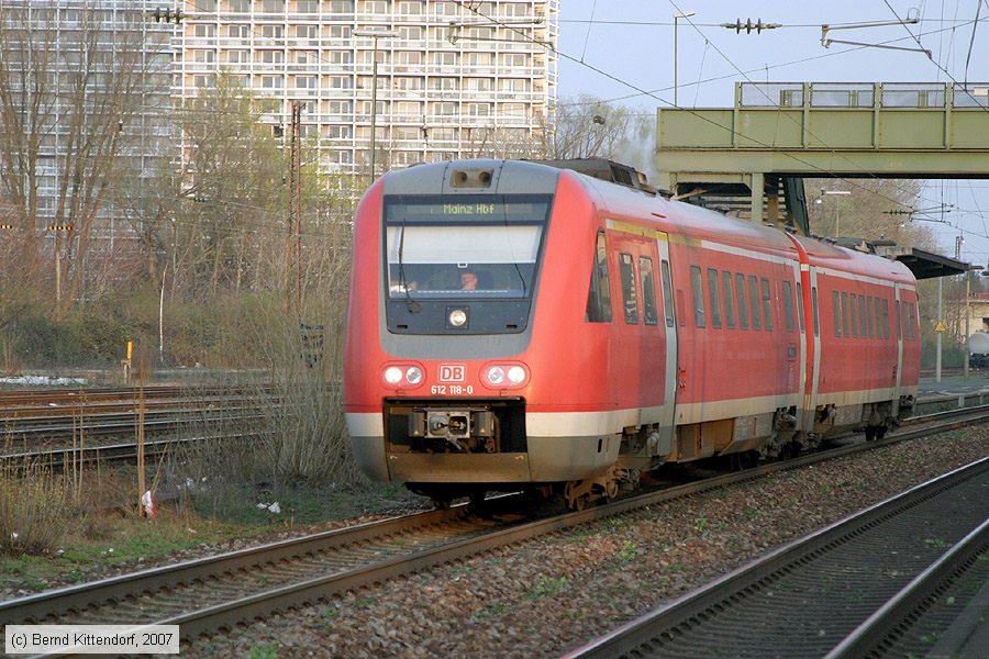 Deutsche Bahn - 612118-0
/ Bild: db6121180_bk0703280064.jpg