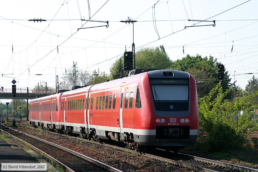Deutsche Bahn - 612142-0
/ Bild: db6121420_bk0704200086.jpg