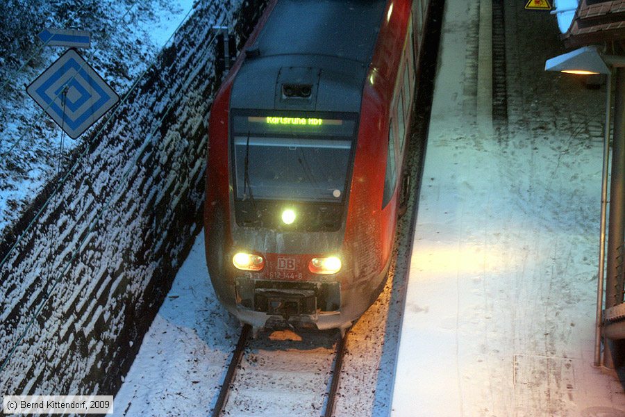 Deutsche Bahn - 612144-6
/ Bild: db6121446_bk0901050062.jpg Deutsche Bahn - 612144-6
/ Bild: db6121446_bk0901050062.jpg