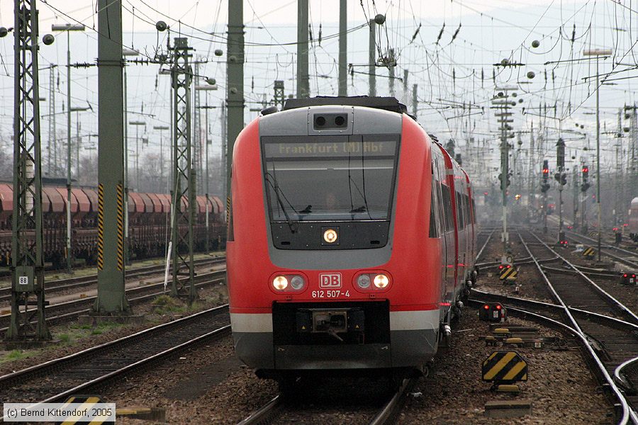 Deutsche Bahn - 612507-4
/ Bild: db6125074_e0015591.jpg