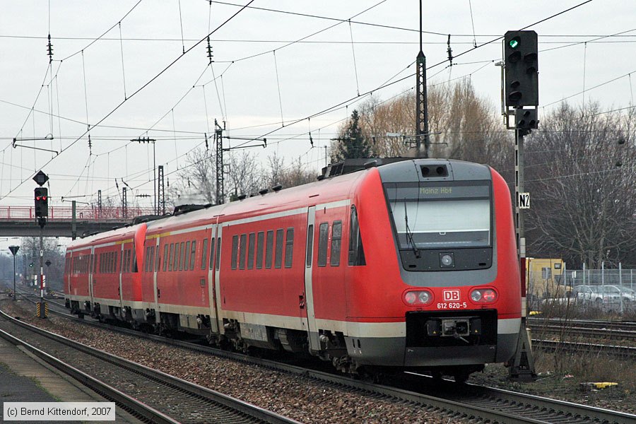 Deutsche Bahn - 612620-5
/ Bild: db6126205_bk0701260035.jpg