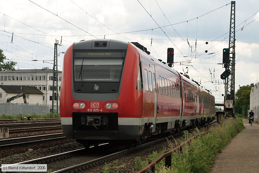 Deutsche Bahn - 612625-4
/ Bild: db6126254_bk0606020088.jpg
