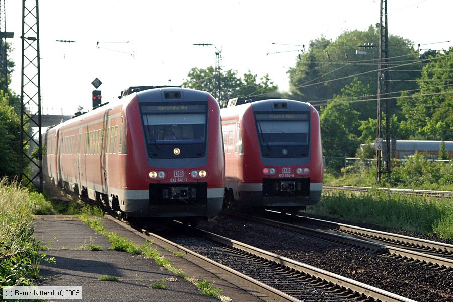 Deutsche Bahn - 612641-1 und 612553-8
/ Bild: db6126411_e0020377.jpg