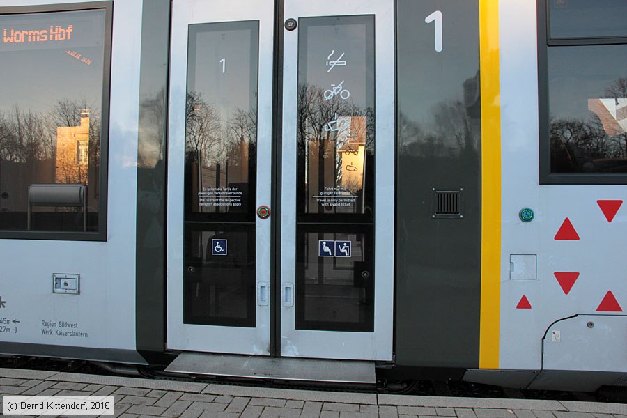 Deutsche Bahn - 622 043
/ Bild: db622043_bk1601250041.jpg