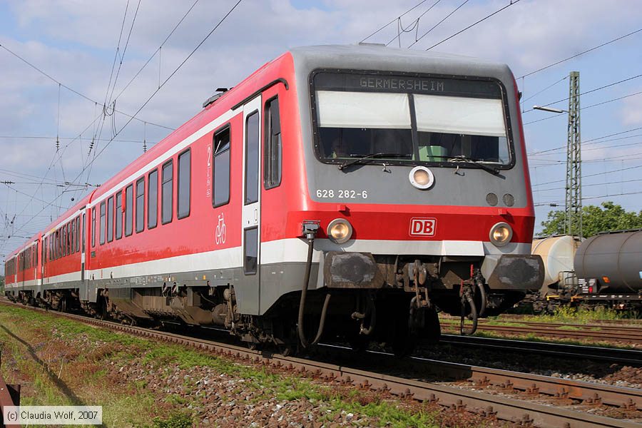 Deutsche Bahn - 628282-6
/ Bild: db6282826_cw0705180138.jpg Deutsche Bahn - 628282-6
/ Bild: db6282826_cw0705180138.jpg