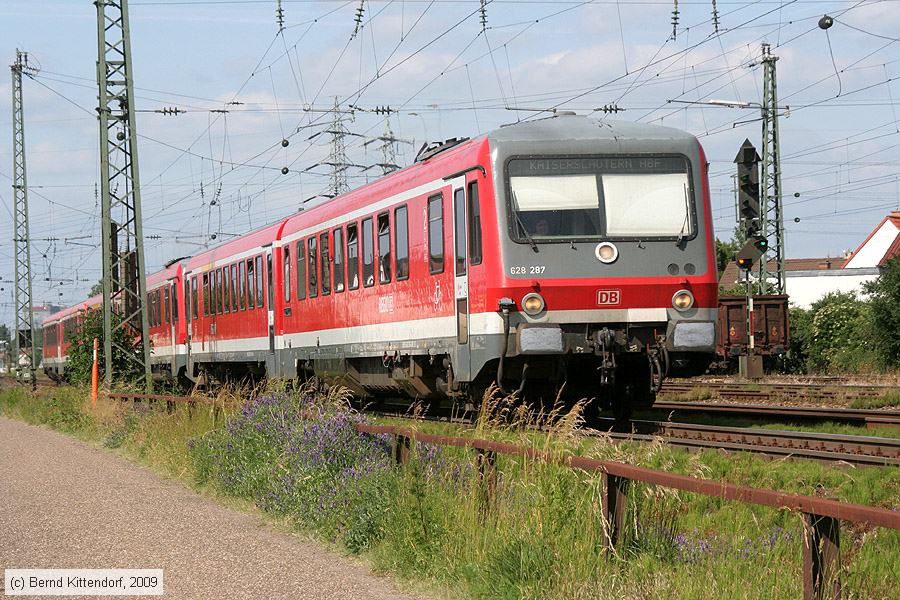 Deutsche Bahn - 628 287
/ Bild: db628287_bk0906040067.jpg Deutsche Bahn - 628 287
/ Bild: db628287_bk0906040067.jpg