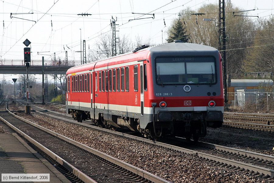 Deutsche Bahn - 628288-3
/ Bild: db6282883_bk0604070025.jpg Deutsche Bahn - 628288-3
/ Bild: db6282883_bk0604070025.jpg