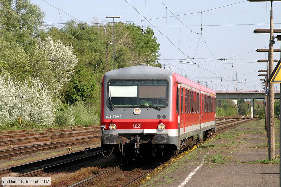 Deutsche Bahn - 628299-0
/ Bild: db6282990_bk0704200063.jpg