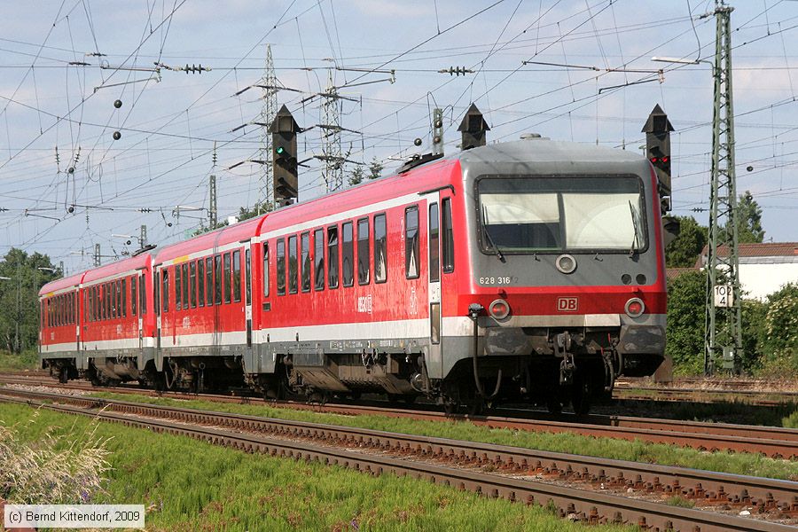 Deutsche Bahn - 628 316
/ Bild: db628316_bk0906040084.jpg Deutsche Bahn - 628 316
/ Bild: db628316_bk0906040084.jpg