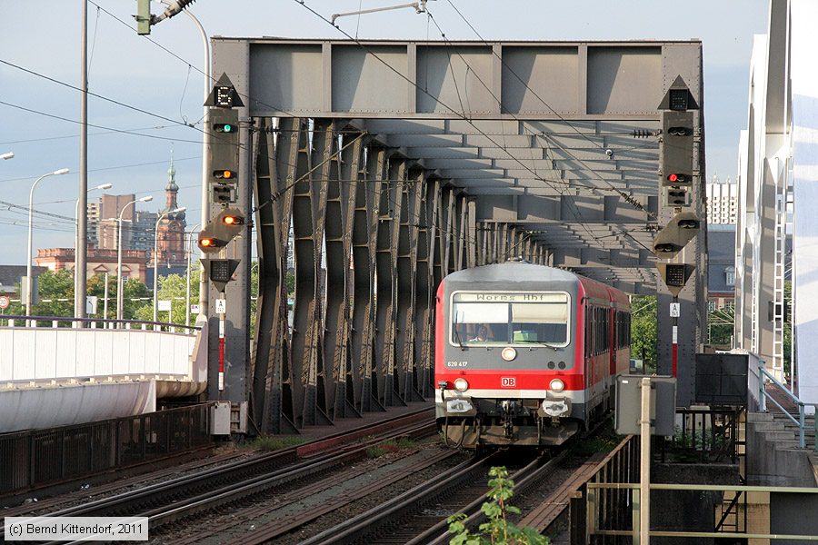 Deutsche Bahn - 628 417
/ Bild: db628417_bk1106210091.jpg Deutsche Bahn - 628 417
/ Bild: db628417_bk1106210091.jpg