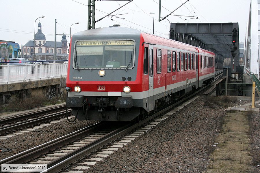 Deutsche Bahn - 628 466
/ Bild: db628466_bk1002200010.jpg Deutsche Bahn - 628 466
/ Bild: db628466_bk1002200010.jpg