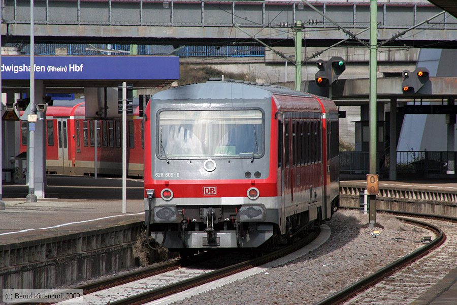 Deutsche Bahn - 628609-0
/ Bild: db6286090_bk0903300042.jpg