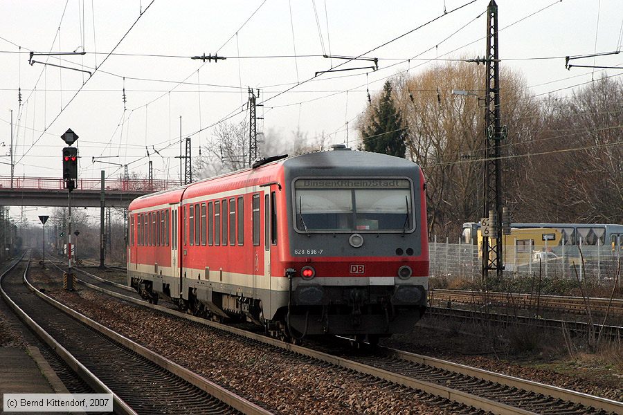 Deutsche Bahn - 628696-7
/ Bild: db6286967_bk0702170044.jpg Deutsche Bahn - 628696-7
/ Bild: db6286967_bk0702170044.jpg