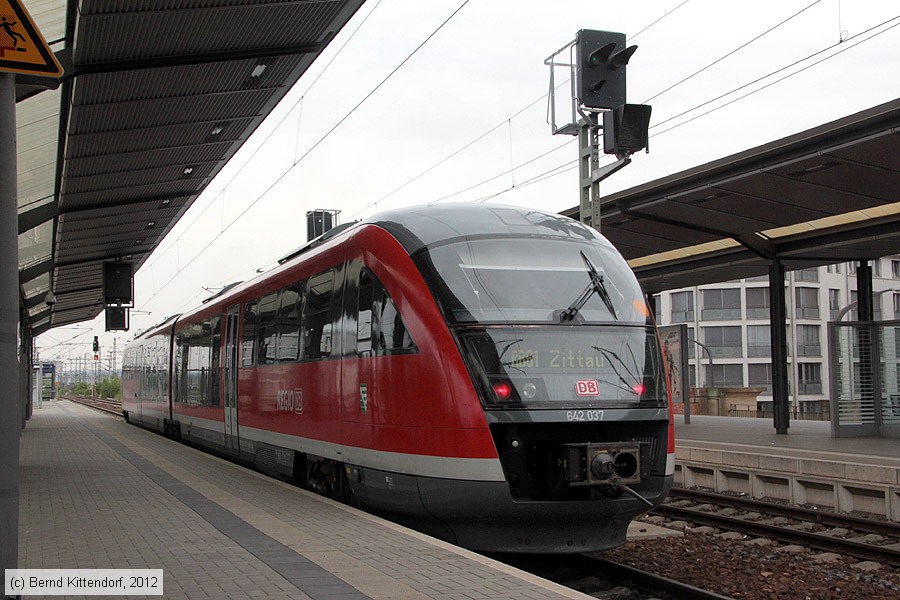 Deutsche Bahn - 642 037
/ Bild: db642037_bk1208160200.jpg Deutsche Bahn - 642 037
/ Bild: db642037_bk1208160200.jpg