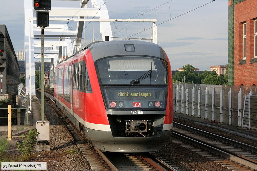 Deutsche Bahn - 642 180
/ Bild: db642180_bk1106210082.jpg Deutsche Bahn - 642 180
/ Bild: db642180_bk1106210082.jpg