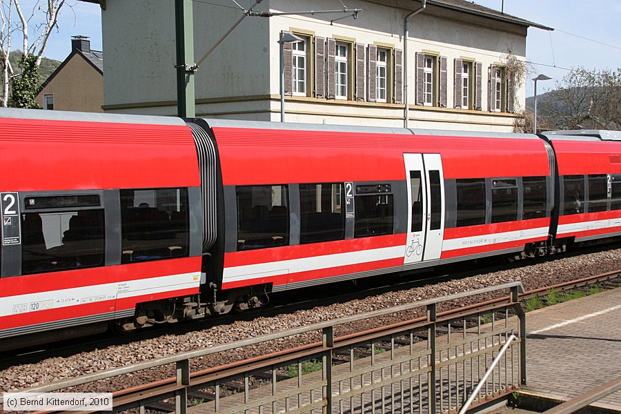 Deutsche Bahn - 943 011
/ Bild: db943011_bk1004220191.jpg