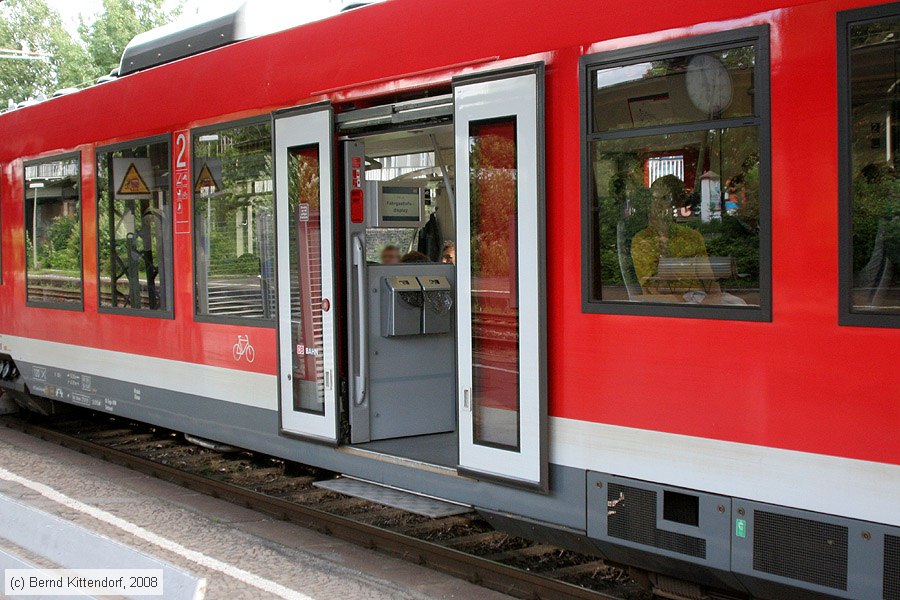Deutsche Bahn - 648620-3
/ Bild: db6486203_bk0808120105.jpg