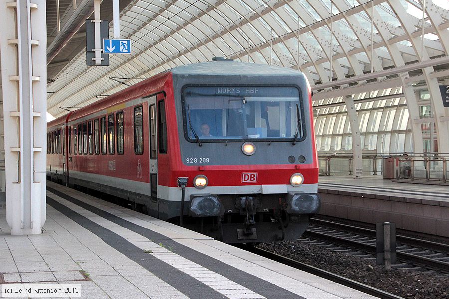 Deutsche Bahn - 928 208
/ Bild: db928208_bk1306120130.jpg Deutsche Bahn - 928 208
/ Bild: db928208_bk1306120130.jpg