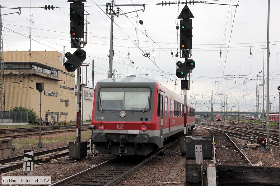 Deutsche Bahn - 928 210
/ Bild: db928210_bk1207200033.jpg Deutsche Bahn - 928 210
/ Bild: db928210_bk1207200033.jpg