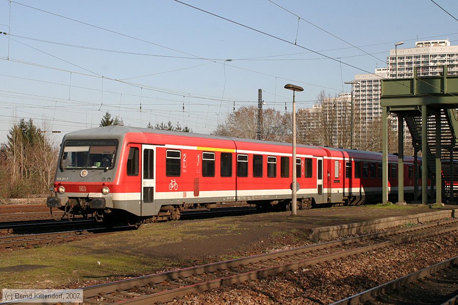 Deutsche Bahn - 928261-7
/ Bild: db9282617_bk0703120027.jpg Deutsche Bahn - 928261-7
/ Bild: db9282617_bk0703120027.jpg