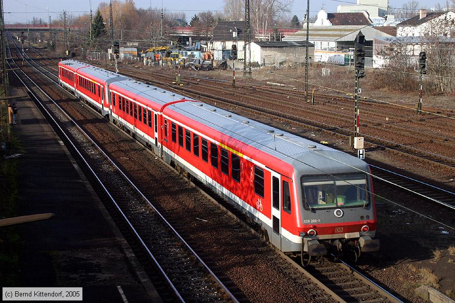 Deutsche Bahn - 928288-0
/ Bild: db9282880_e0012735.jpg Deutsche Bahn - 928288-0
/ Bild: db9282880_e0012735.jpg