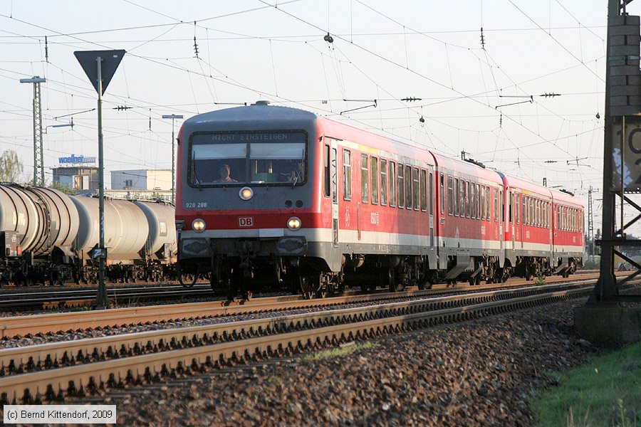 Deutsche Bahn - 928 288
/ Bild: db928288_bk0904090100.jpg Deutsche Bahn - 928 288
/ Bild: db928288_bk0904090100.jpg