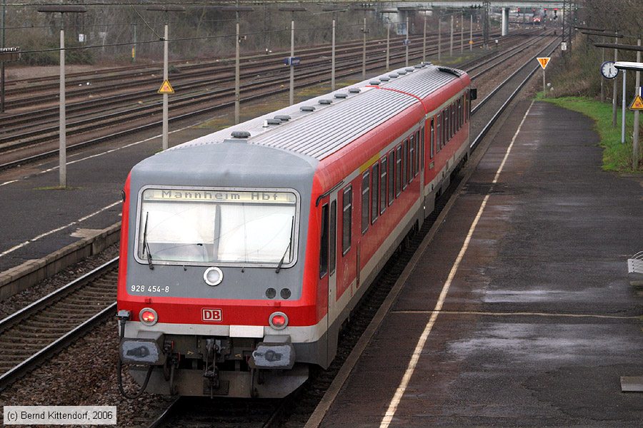 Deutsche Bahn - 928454-8
/ Bild: db9284548_bk0604010056.jpg Deutsche Bahn - 928454-8
/ Bild: db9284548_bk0604010056.jpg