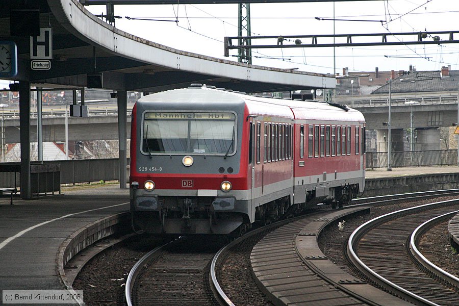 Deutsche Bahn - 928454-8
/ Bild: db9284548_bk0604020088.jpg Deutsche Bahn - 928454-8
/ Bild: db9284548_bk0604020088.jpg