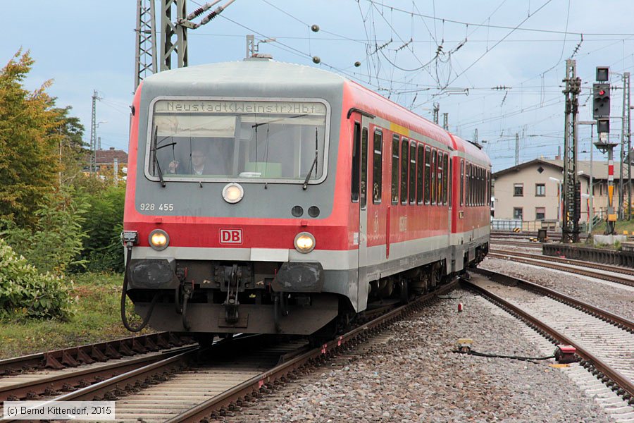 Deutsche Bahn - 928 455
/ Bild: db928455_bk1510040039.jpg Deutsche Bahn - 928 455
/ Bild: db928455_bk1510040039.jpg