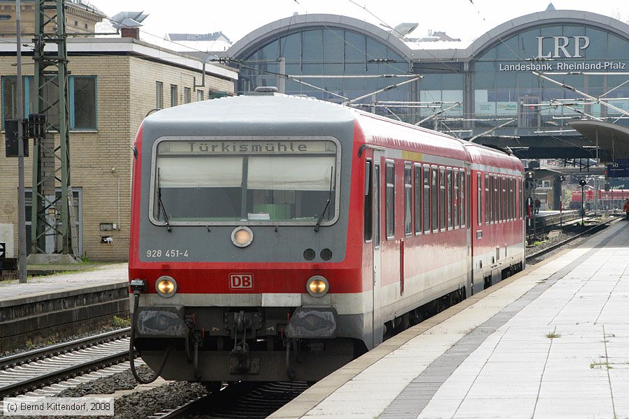 Deutsche Bahn - 928451-4
/ Bild: db9284514_bk0804150083.jpg Deutsche Bahn - 928451-4
/ Bild: db9284514_bk0804150083.jpg