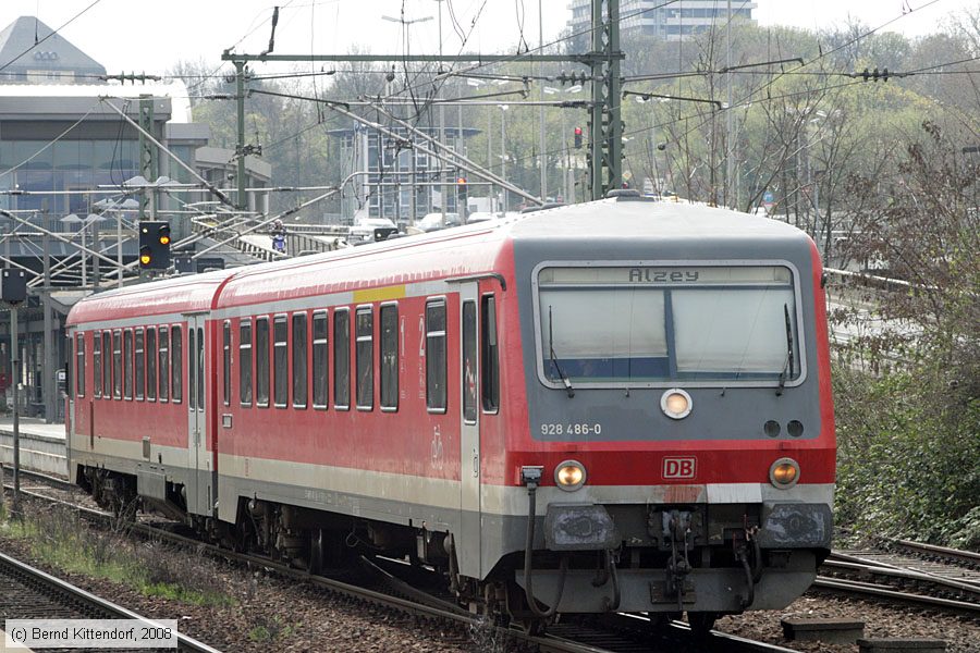 Deutsche Bahn - 928486-0
/ Bild: db9284860_bk0804150063.jpg