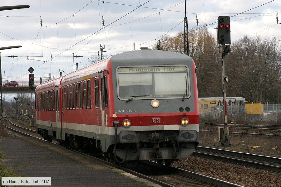Deutsche Bahn - 928595-8
/ Bild: db9285958_bk0703030044.jpg