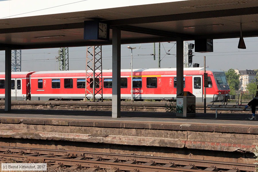 Deutsche Bahn - 928 676
/ Bild: db928676_bk1706200008.jpg Deutsche Bahn - 928 676
/ Bild: db928676_bk1706200008.jpg