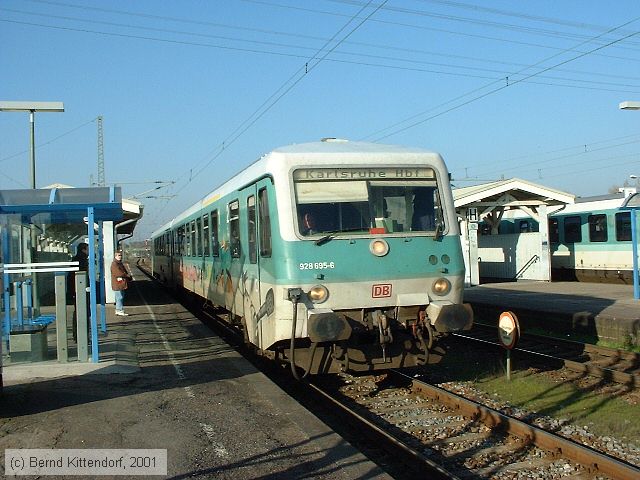 Deutsche Bahn - 928695-6
/ Bild: db9286956_2541.jpg