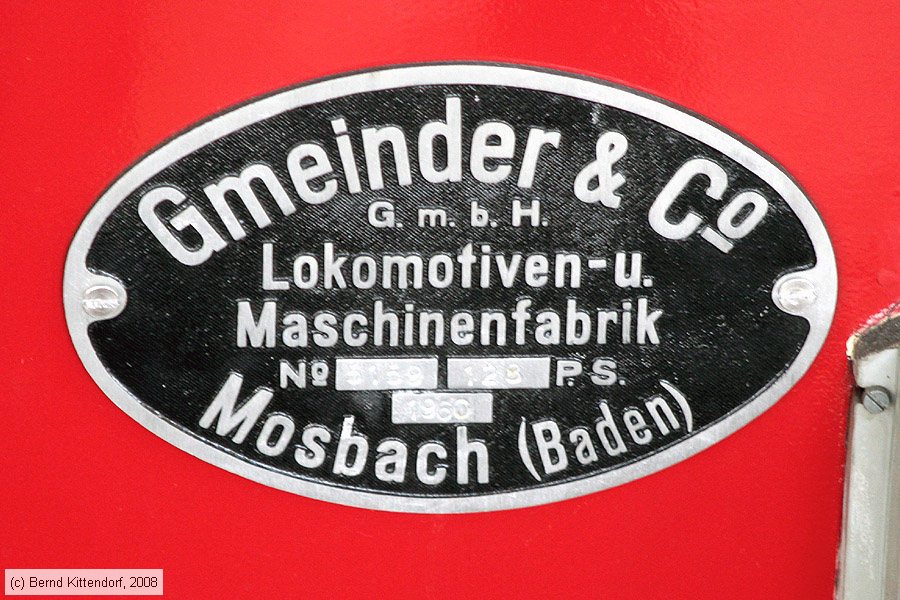 Historische Diesel-Lok - 323725-2
/ Bild: db3237252_bk0801260020.jpg