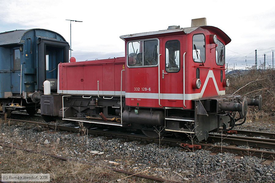 Diesel-Lok - 332129-6
/ Bild: db3321296_e0026375.jpg