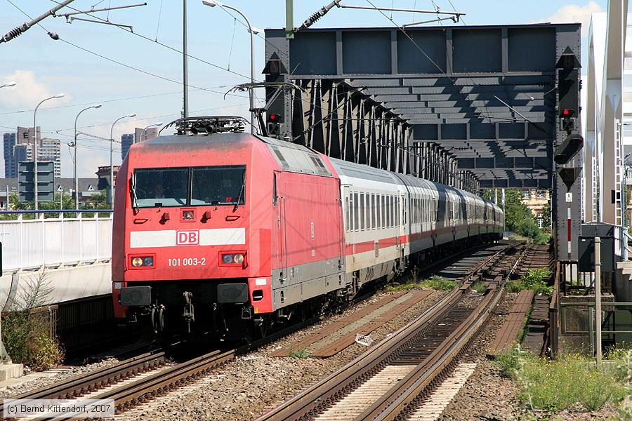 Deutsche Bahn - 101003-2
/ Bild: db1010032_bk0708230013.jpg