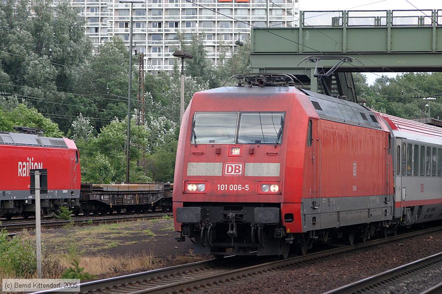 Deutsche Bahn - 101006-5
/ Bild: db1010065_e0022035.jpg Deutsche Bahn - 101006-5
/ Bild: db1010065_e0022035.jpg