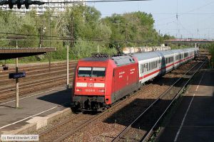 Bild: db1010198_bk0704200103.jpg - anklicken zum Vergrößern Bild: db1010198_bk0704200103.jpg - anklicken zum Vergrößern