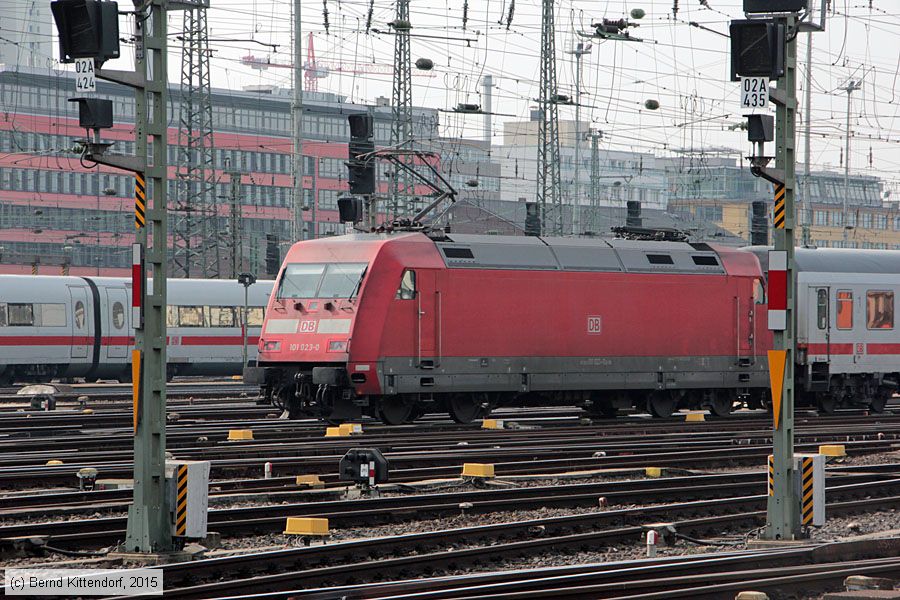 Deutsche Bahn - 101023-0
/ Bild: db1010230_bk1503170021.jpg