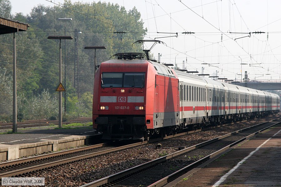 Deutsche Bahn - 101037-0
/ Bild: db1010370_cw0610110145.jpg