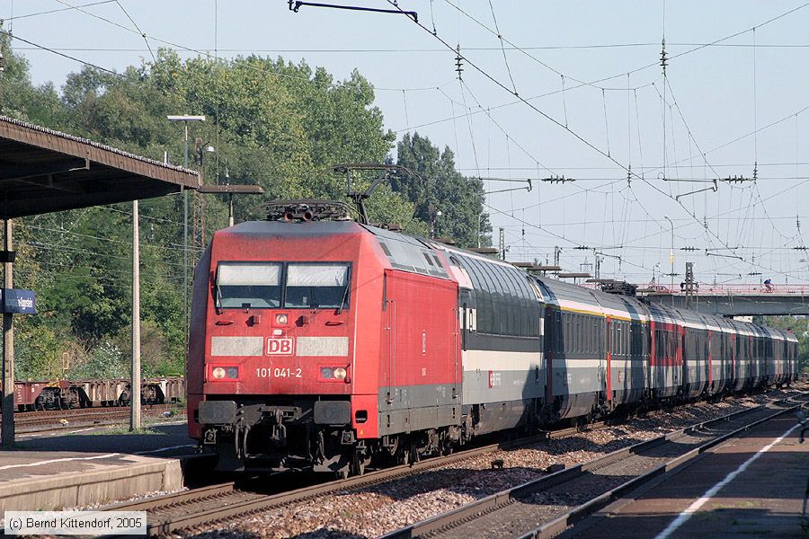 Deutsche Bahn - 101041-2
/ Bild: db1010412_e0023372.jpg