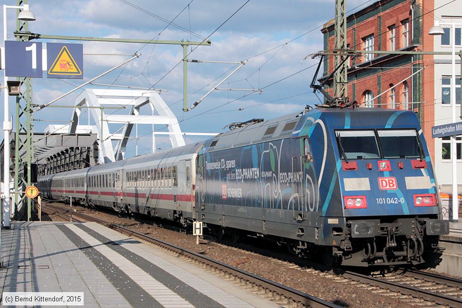 Deutsche Bahn - 101042-0
/ Bild: db1010420_bk1504050020.jpg