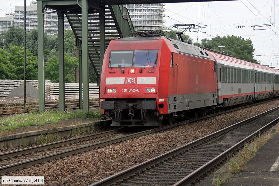 Deutsche Bahn - 101042-0
/ Bild: db1010420_cw0806110264.jpg