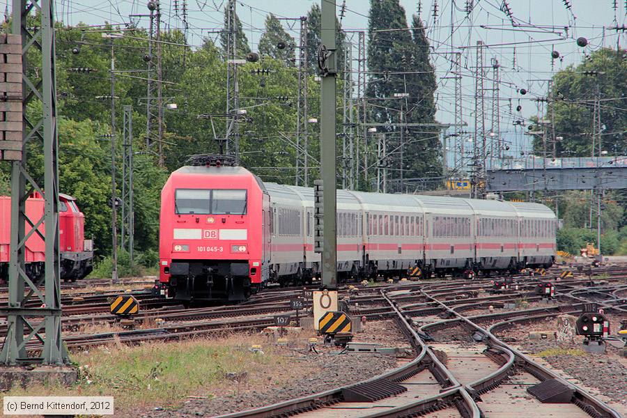 Deutsche Bahn - 101045-3
/ Bild: db1010453_bk1207200104.jpg