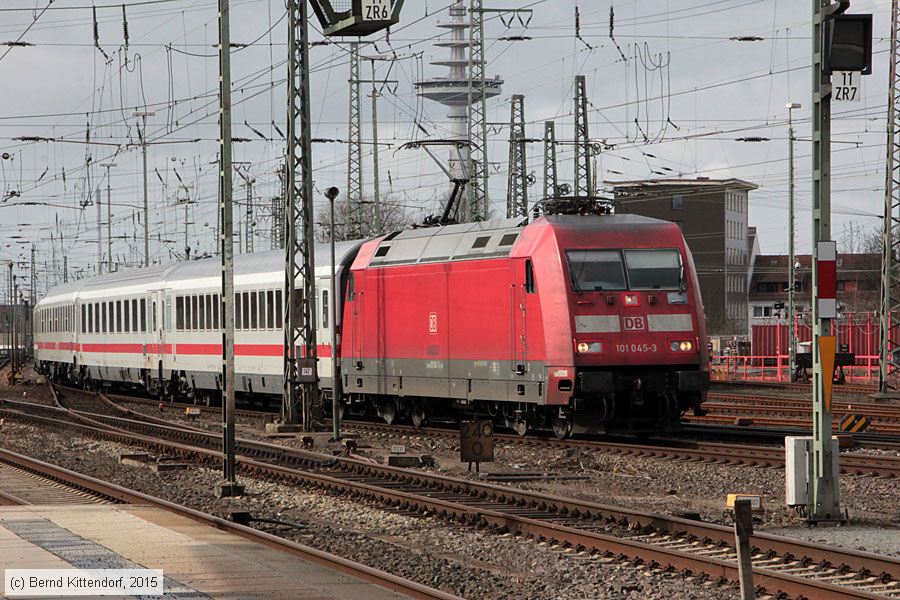 Deutsche Bahn - 101045-3
/ Bild: db1010453_bk1503300100.jpg