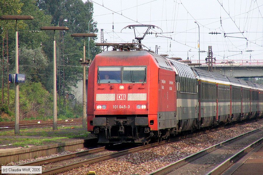 Deutsche Bahn - 101045-3
/ Bild: db1010453_cw016762.jpg