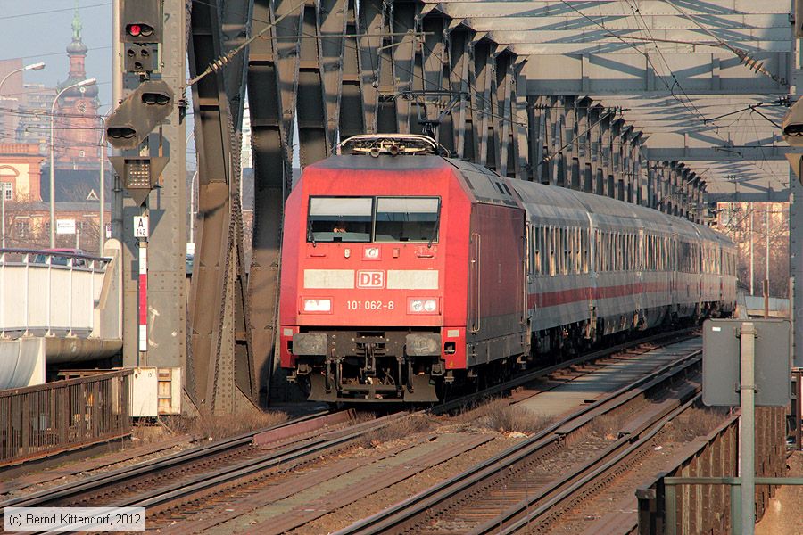 Deutsche Bahn - 101062-8
/ Bild: db1010628_bk1202100043.jpg